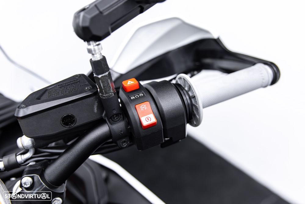 KTM 890 - 21