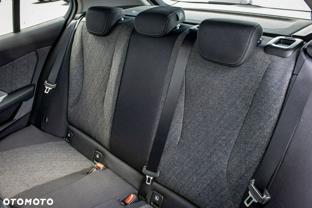BMW Seria 1 - 19