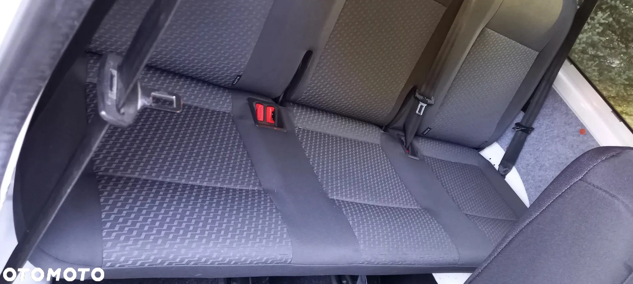 Volkswagen Transporter Caravelle Kurz DSG Comfortline - 25
