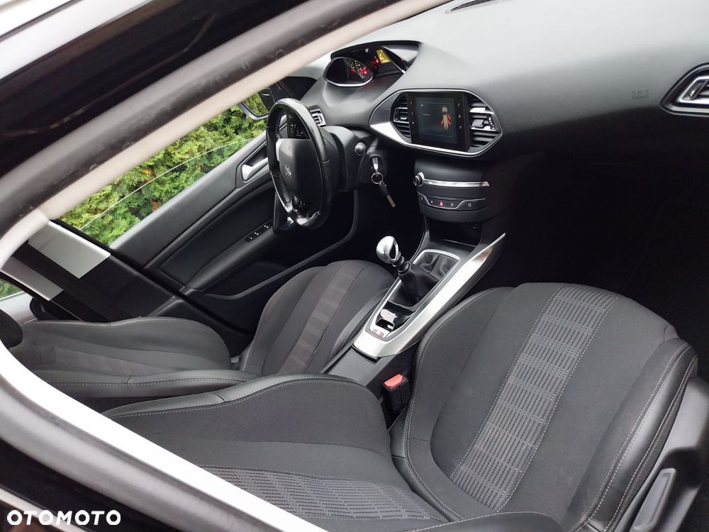 Peugeot 308 - 19