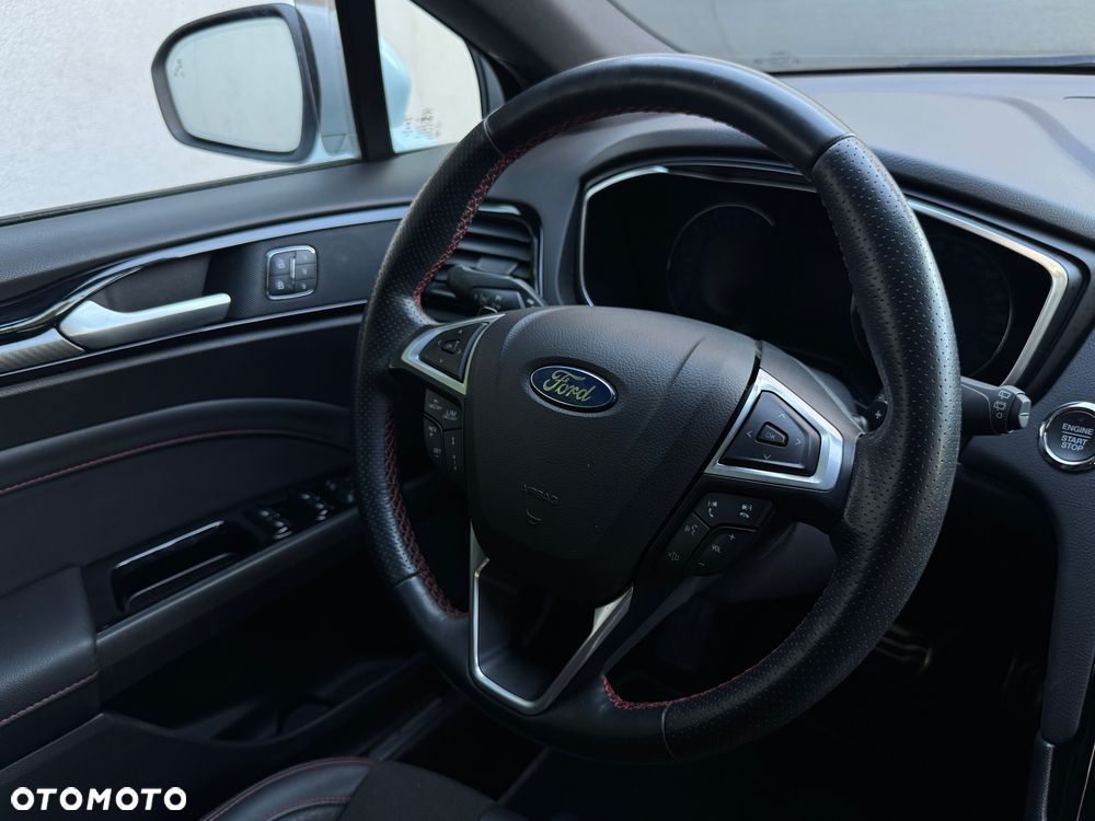 Ford Mondeo 2.0 EcoBlue Allrad ST-Line - 25