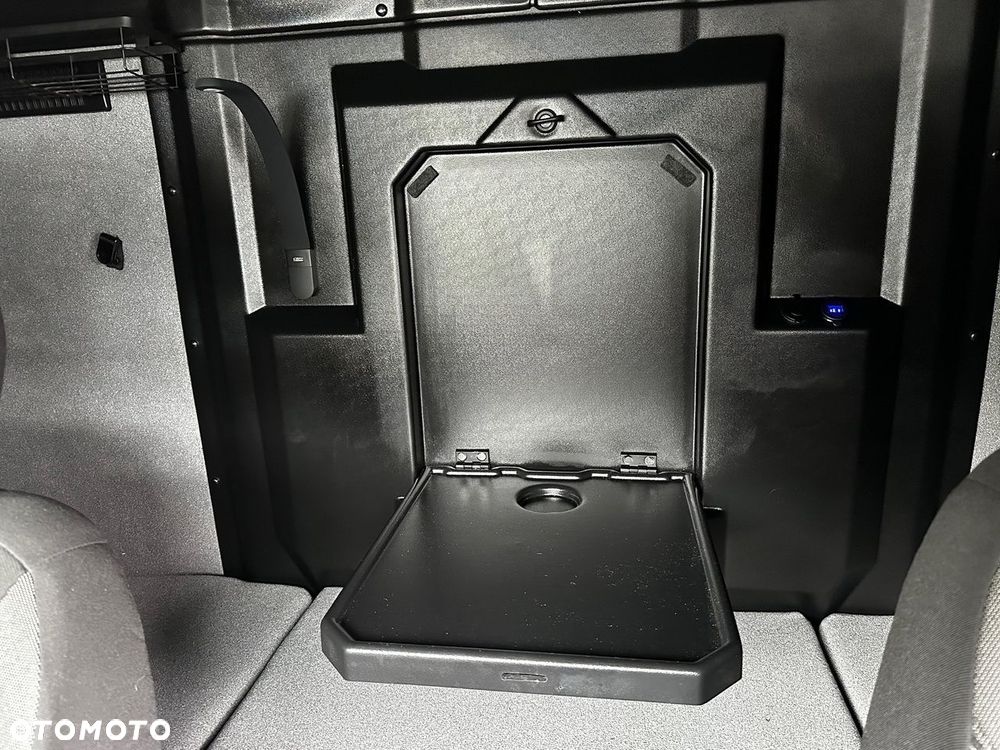 Iveco DAILY 35S18 KONTENER HI-MATIC WINDA 8 PALET TEMPOMAT NAWIGACJA LEDY PNEUMATYKA AUTOMAT HI-MATIC KLIMATYZACJA  180KM - 41