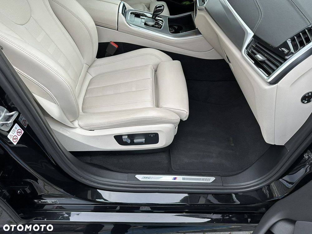 BMW X5 xDrive30d mHEV - 17