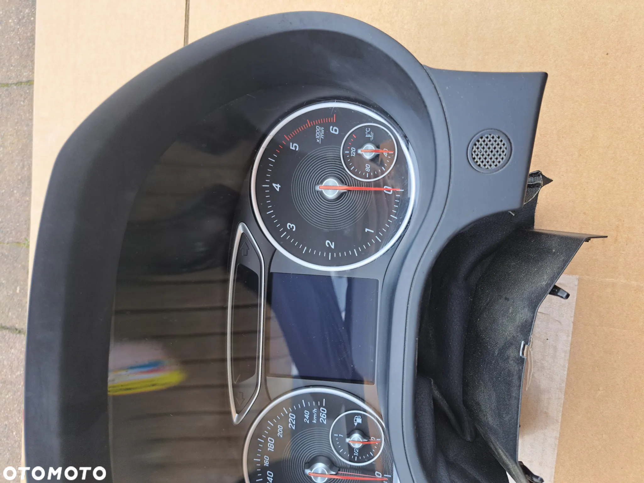 Mercedes B klasa W246 lift licznik A2469008119 zegary 2.2 cdi - 3