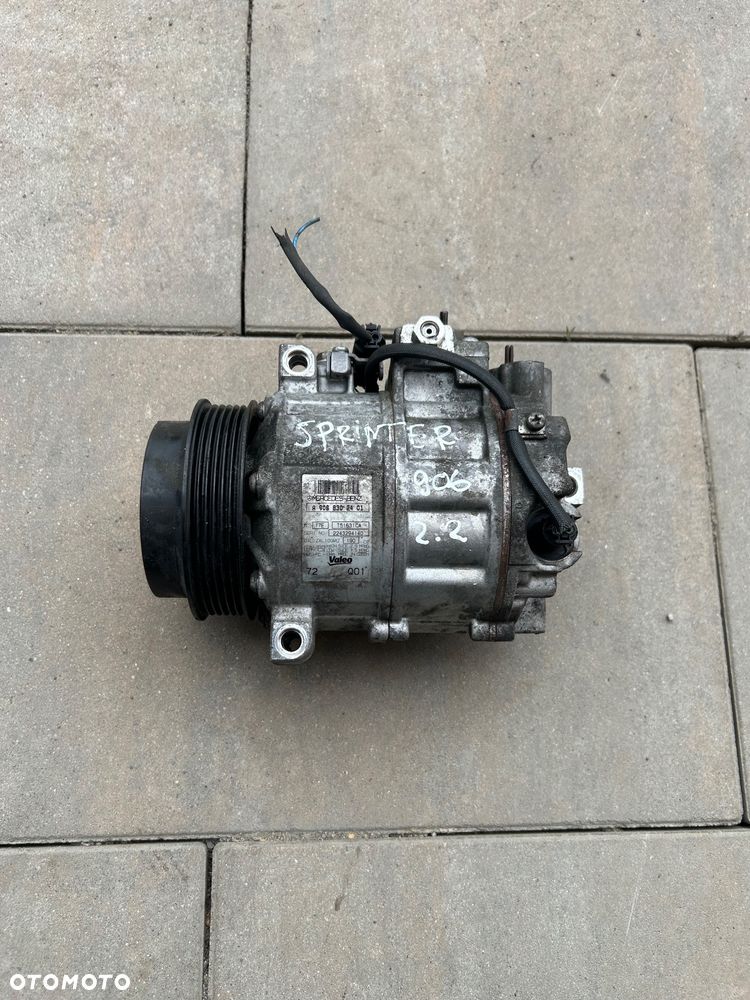 Mercedes Sprinter 906 kompresor klimatyzacji sprężarka A9068302401 2.2 cdi - 1
