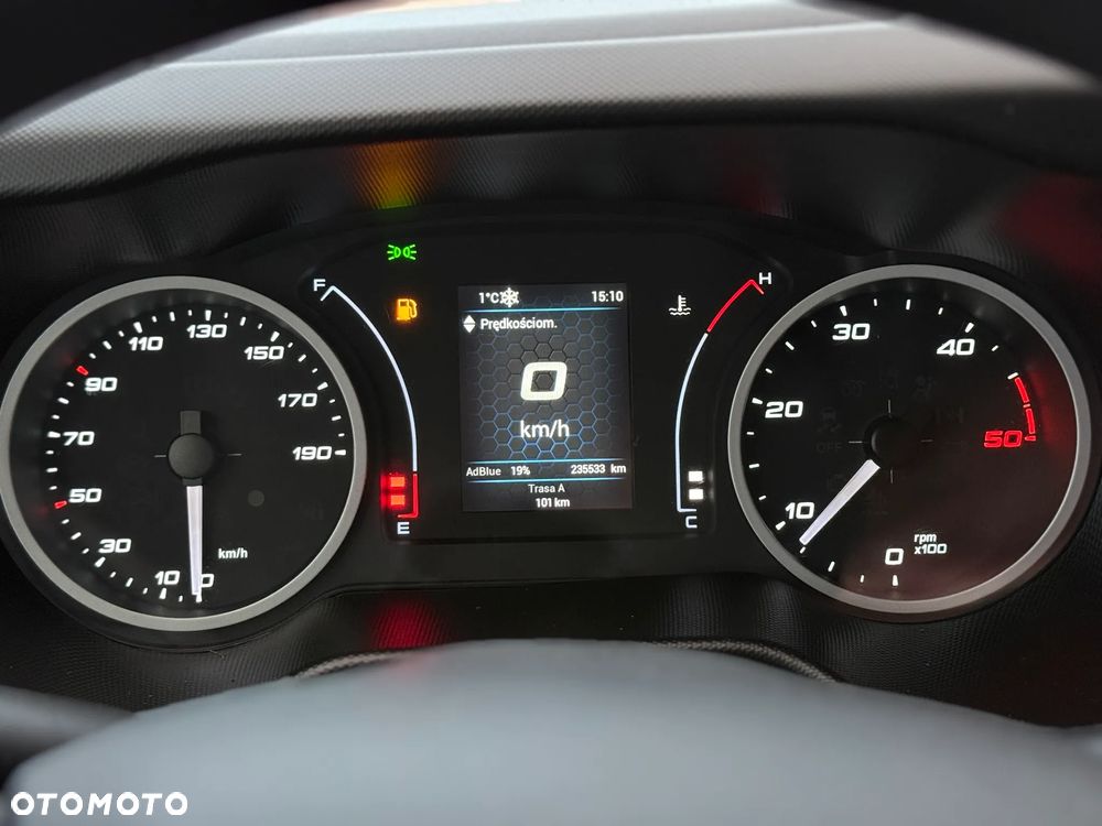 Iveco Daily 35S16 3.0 HPI 160KM / 2021 ROK / Kontener 4,2m + Winda Dhollandia 750KG / ZAREJESTROWANY W PL - 32