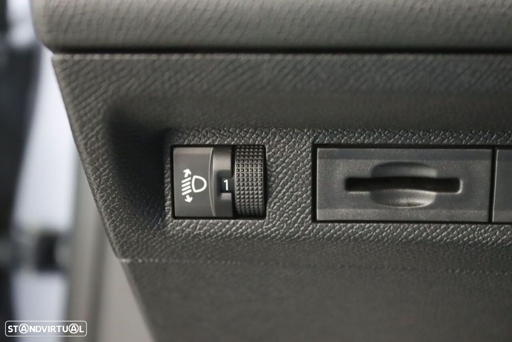 Peugeot 308 SW 1.2 Hybrid Allure e-DCS6 - 17