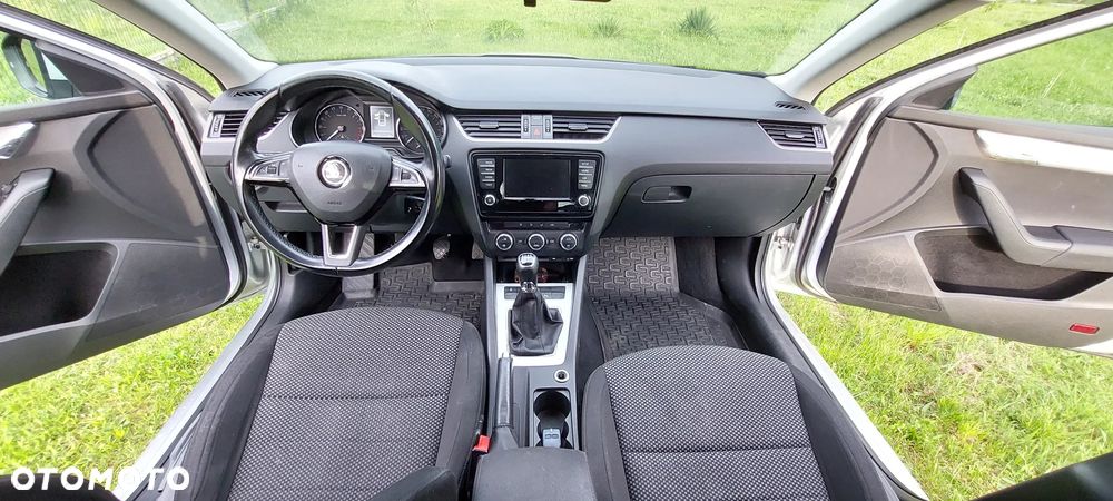 Skoda Octavia 1.6 TDI Active - 8