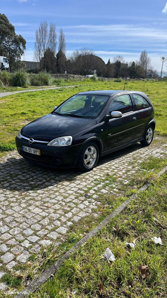 Opel Corsa 1.2 16V Confort - 2