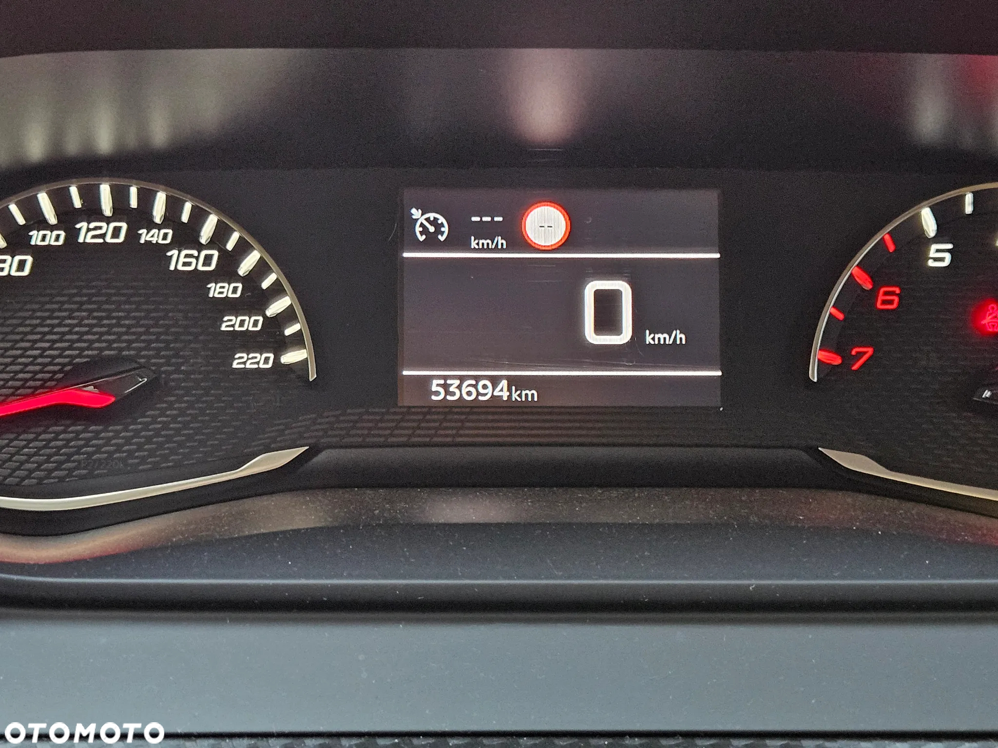 Peugeot 208 1.2 PureTech Active S&S - 12