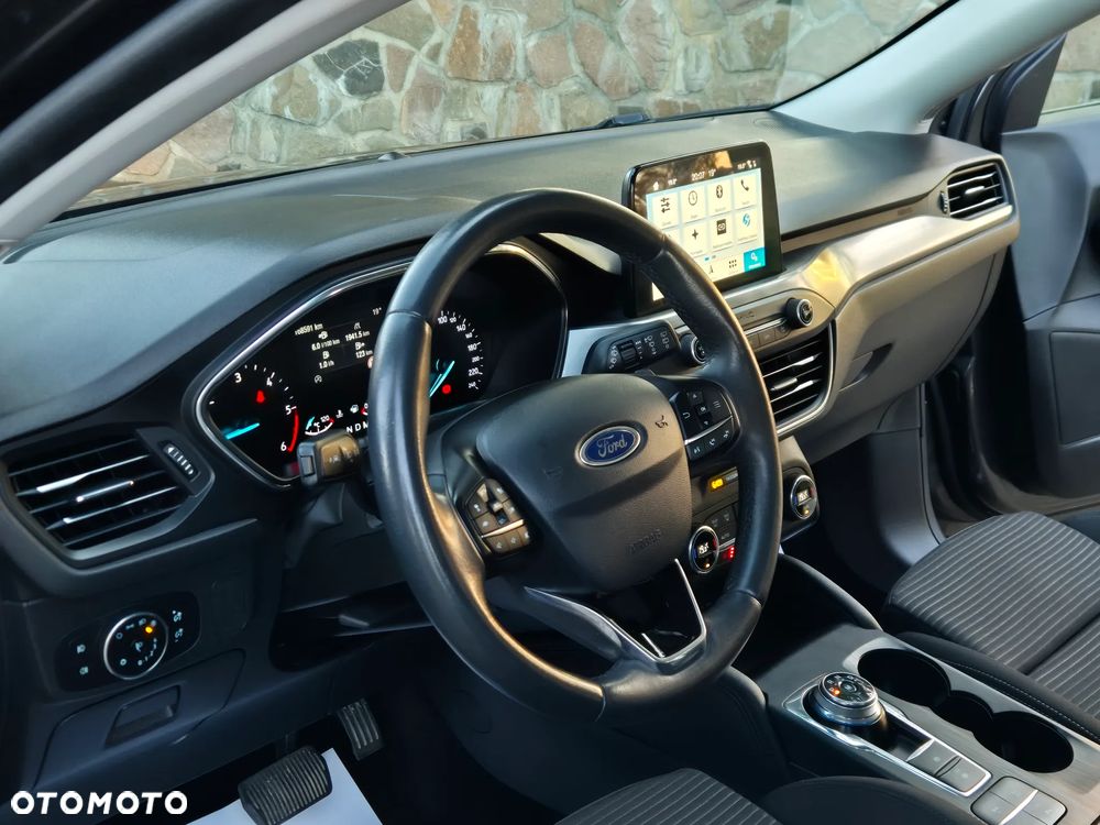 Ford Focus 1.5 EcoBlue Start-Stopp-System TITANIUM DESIGN - 8