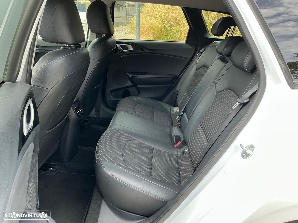 Kia Ceed SW - 6