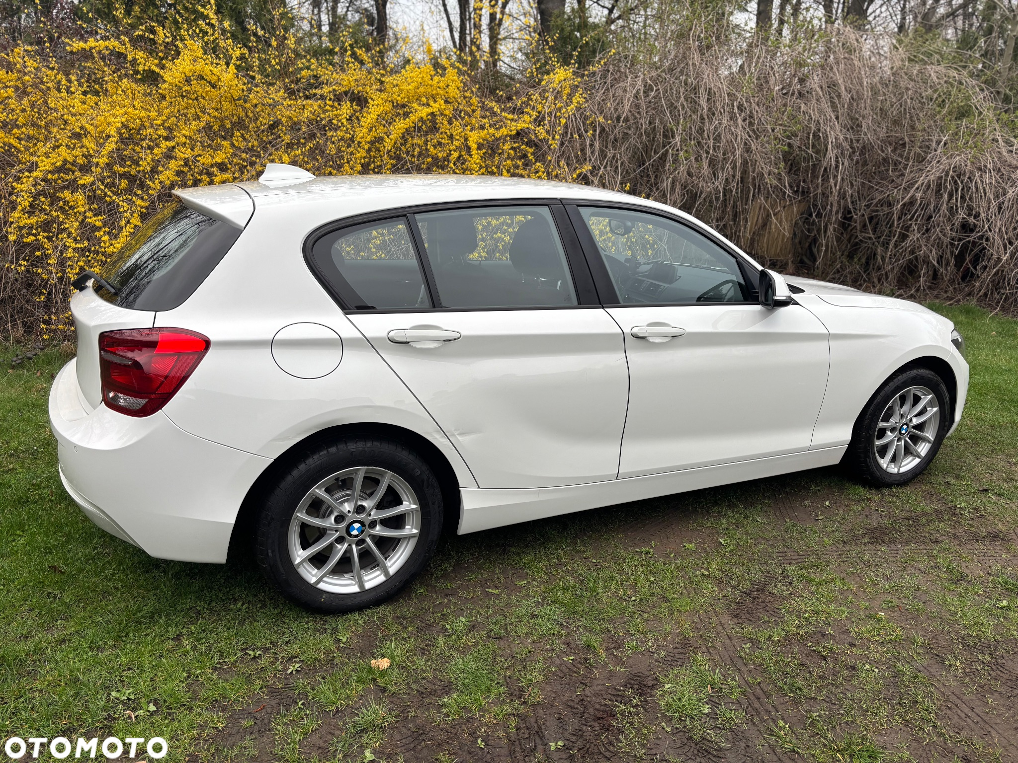 BMW Seria 1 114i - 4