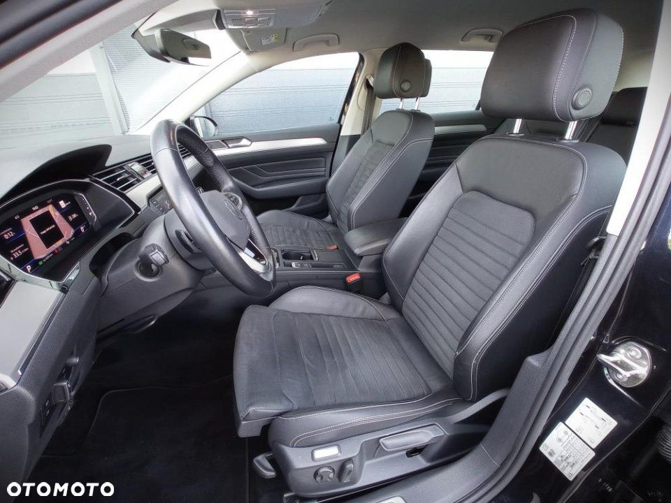 Volkswagen Passat - 11
