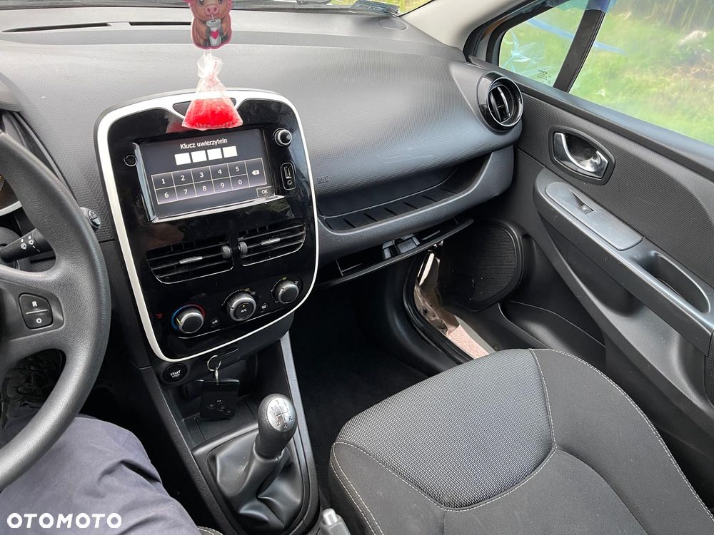 Renault Clio dCi 75 Stop & Start Expression - 11