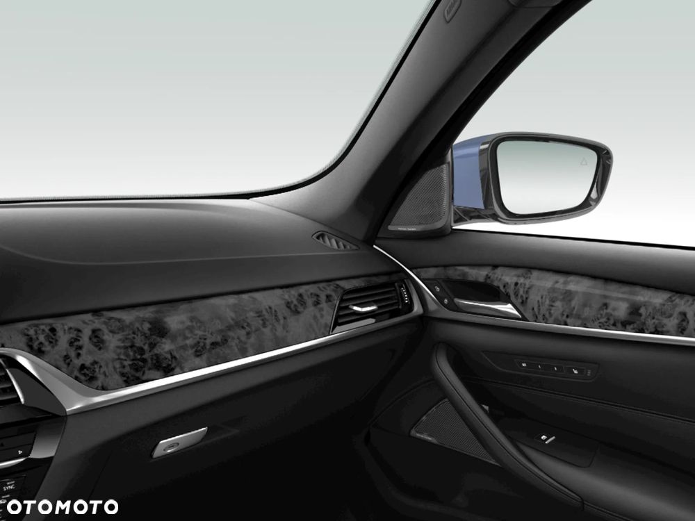 BMW Seria 5 530i xDrive M Sport sport - 9