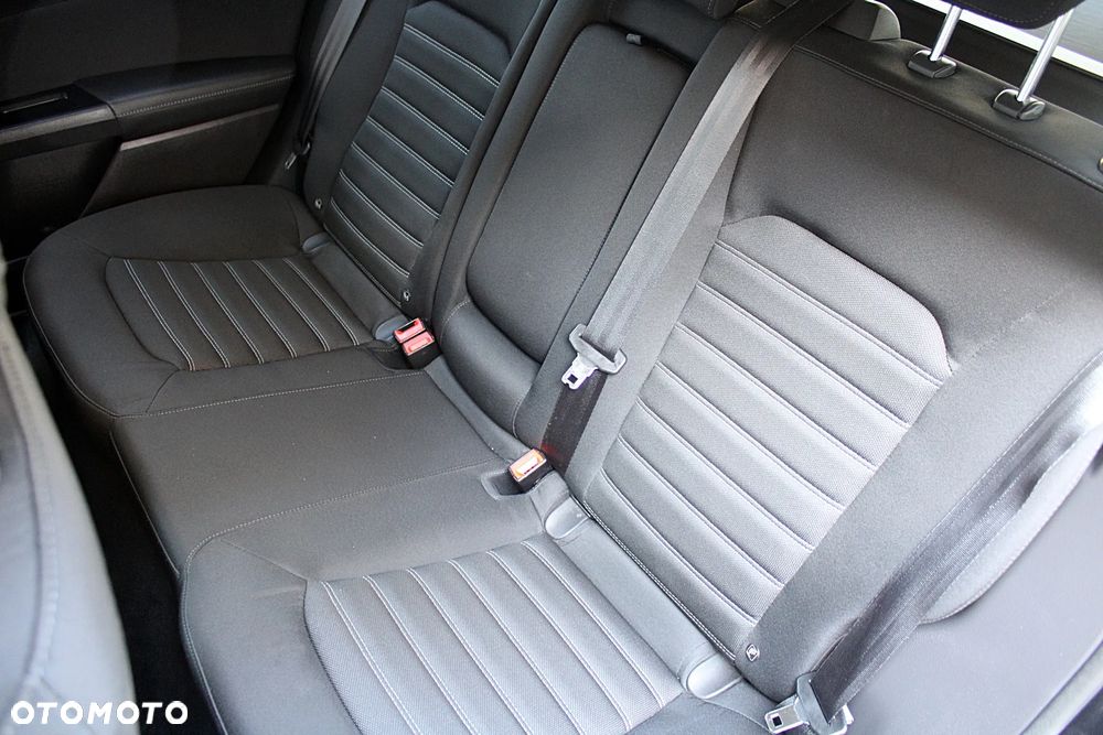 Ford Mondeo - 23