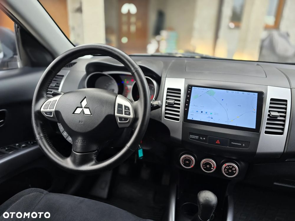 Mitsubishi Outlander - 20