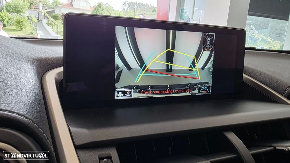 Lexus NX 300h Executive - 50