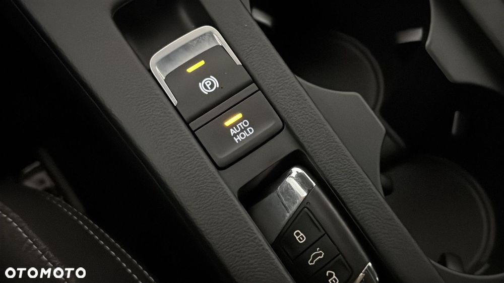 Volkswagen Passat Variant 1.5 TSI EVO Business DSG - 21