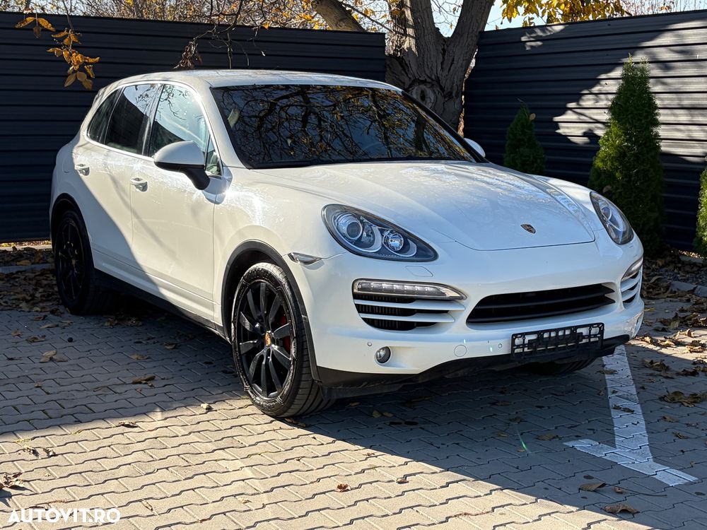 Porsche Cayenne 3.0 L V6 - 4