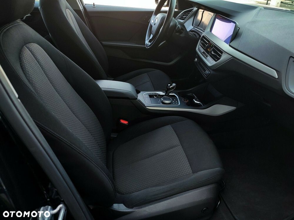 BMW Seria 1 - 13