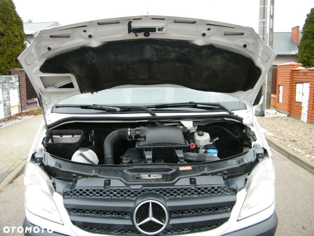 Mercedes-Benz Sprinter - 11