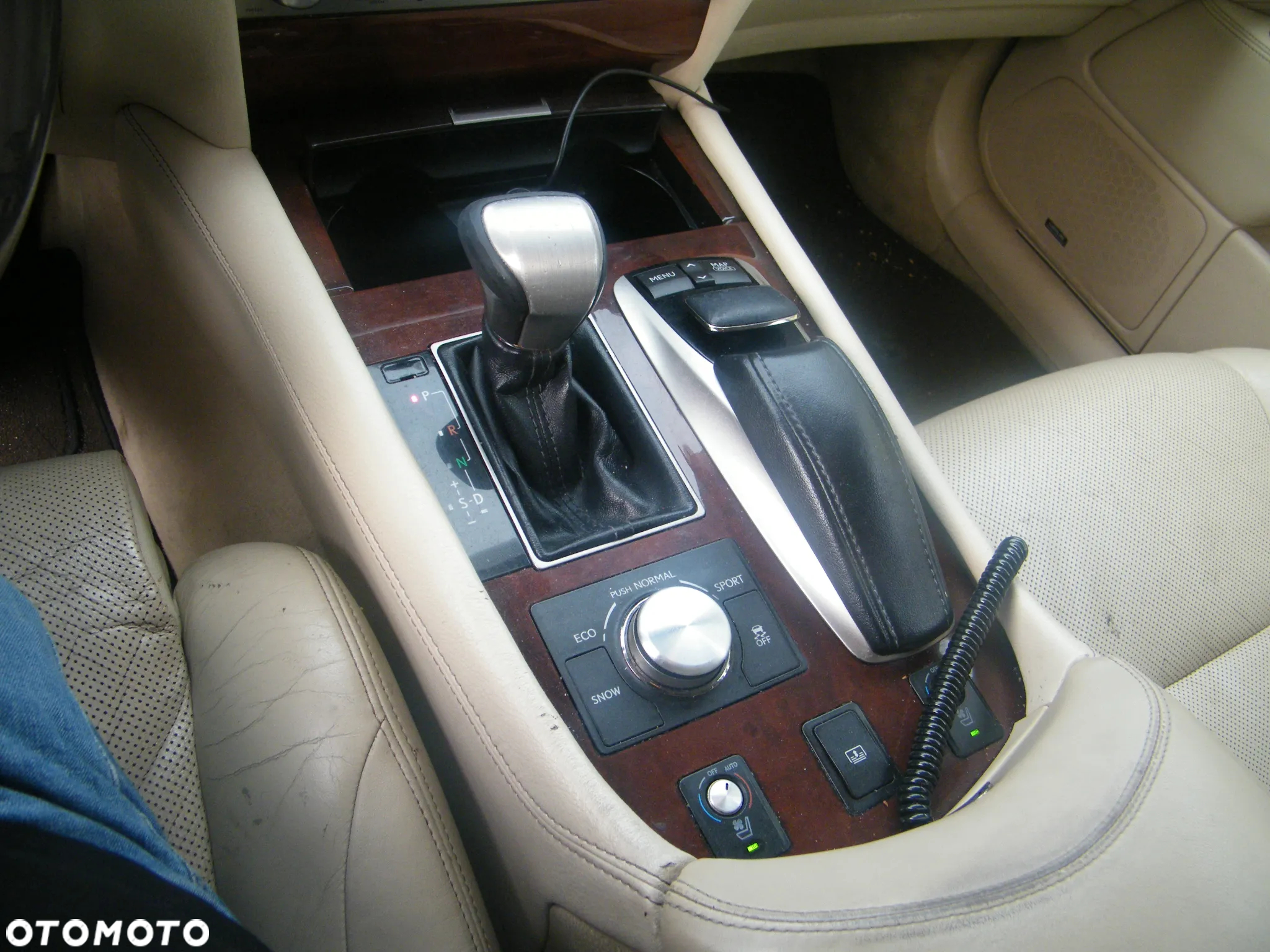 Lexus LS 460 - 26