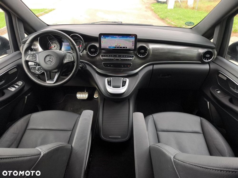 Mercedes-Benz Klasa V - 13