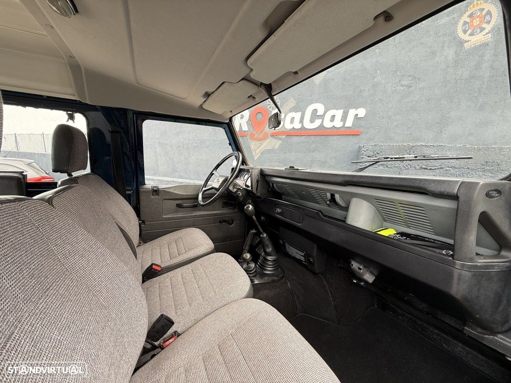 Land Rover Defender - 6