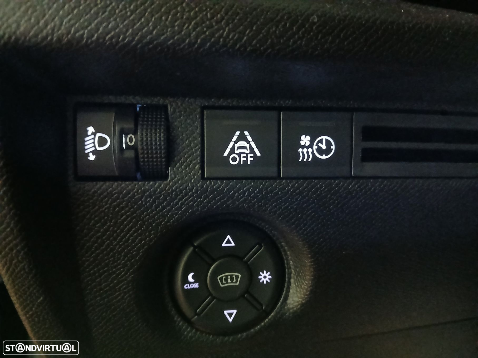 Citroën e-C4 50 kWh Shine - 17