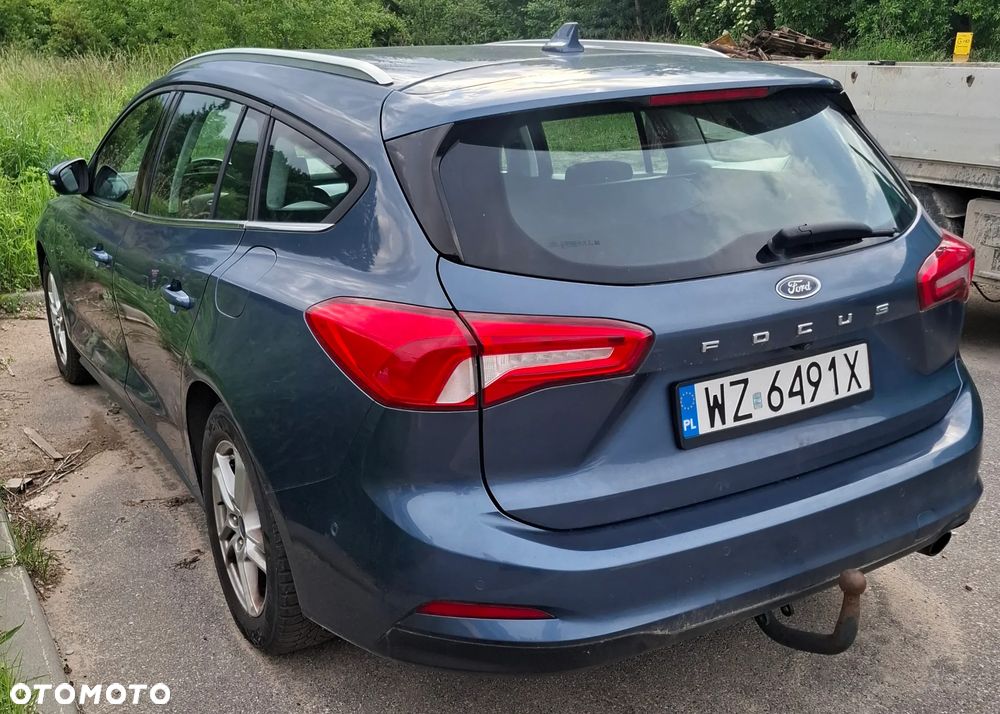 Ford Focus 1.5 TDCi SYNC Edition - 4