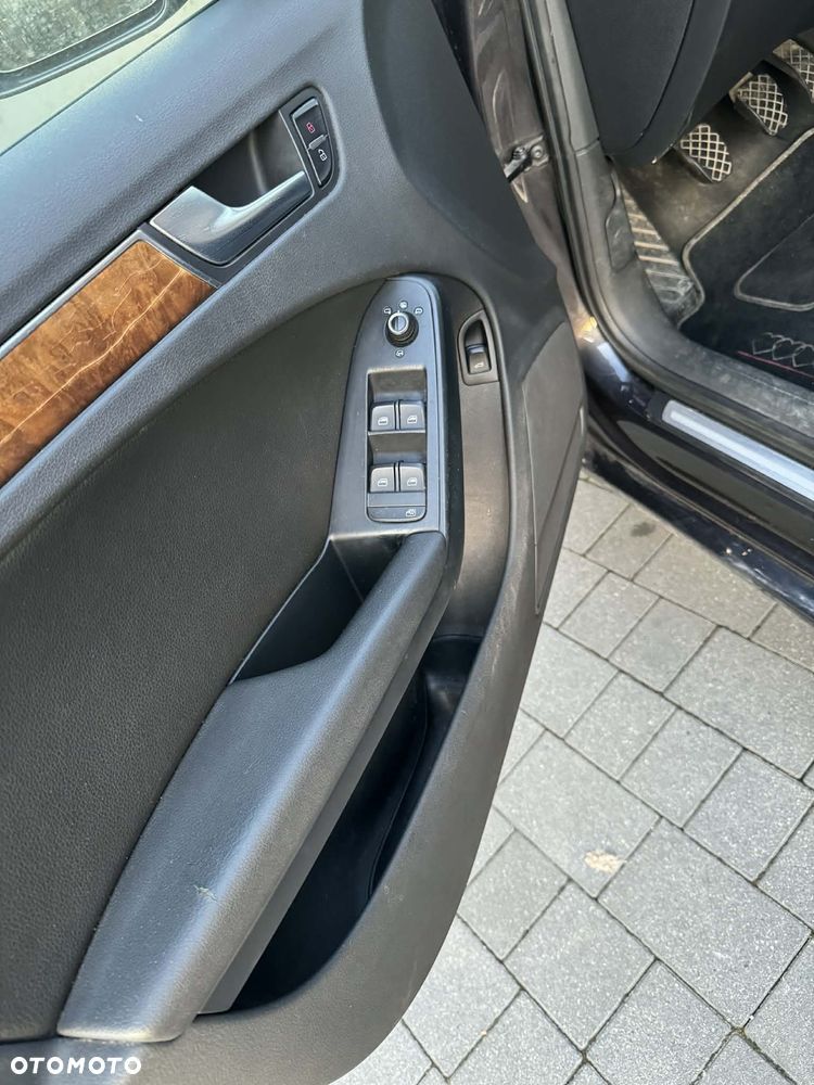 Audi A4 Limousine - 7