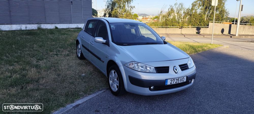 Renault Mégane 1.5 dCi Confort Dynamique - 3