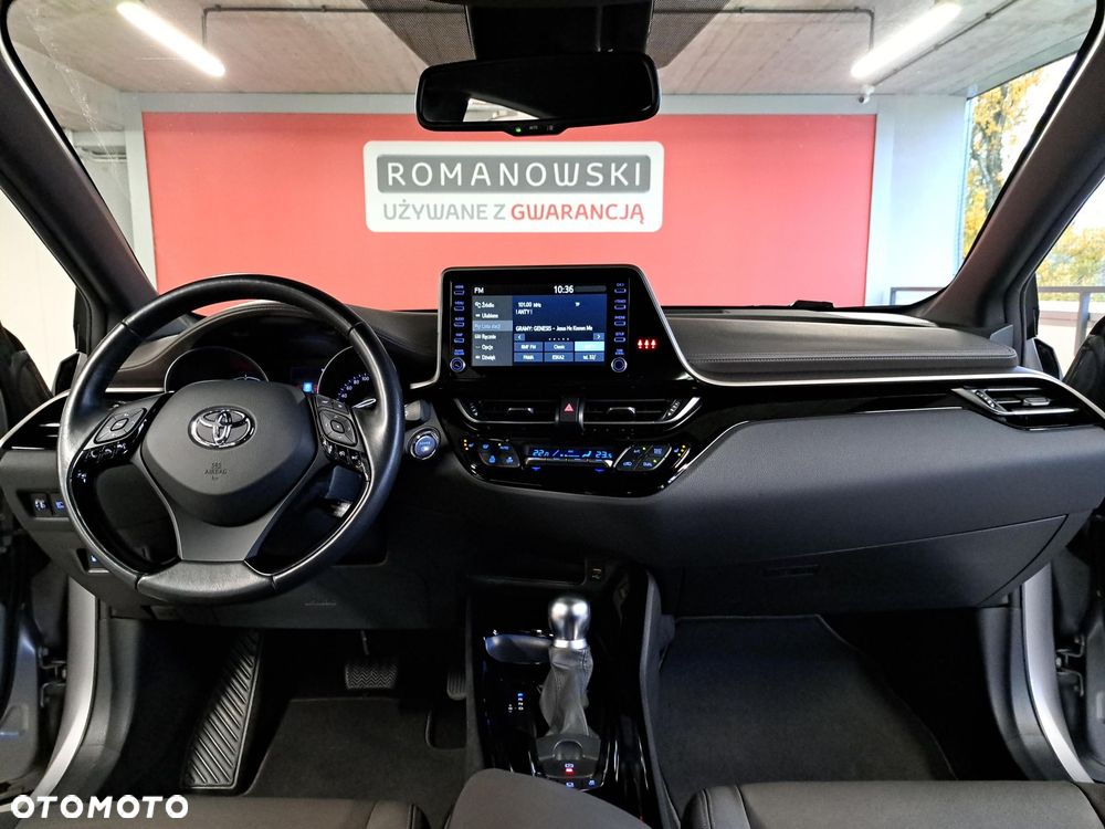 Toyota C-HR 2.0 Hybrid Executive - 18