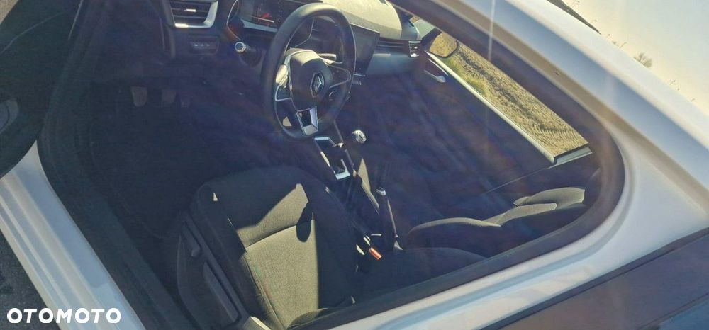 Renault Clio - 12