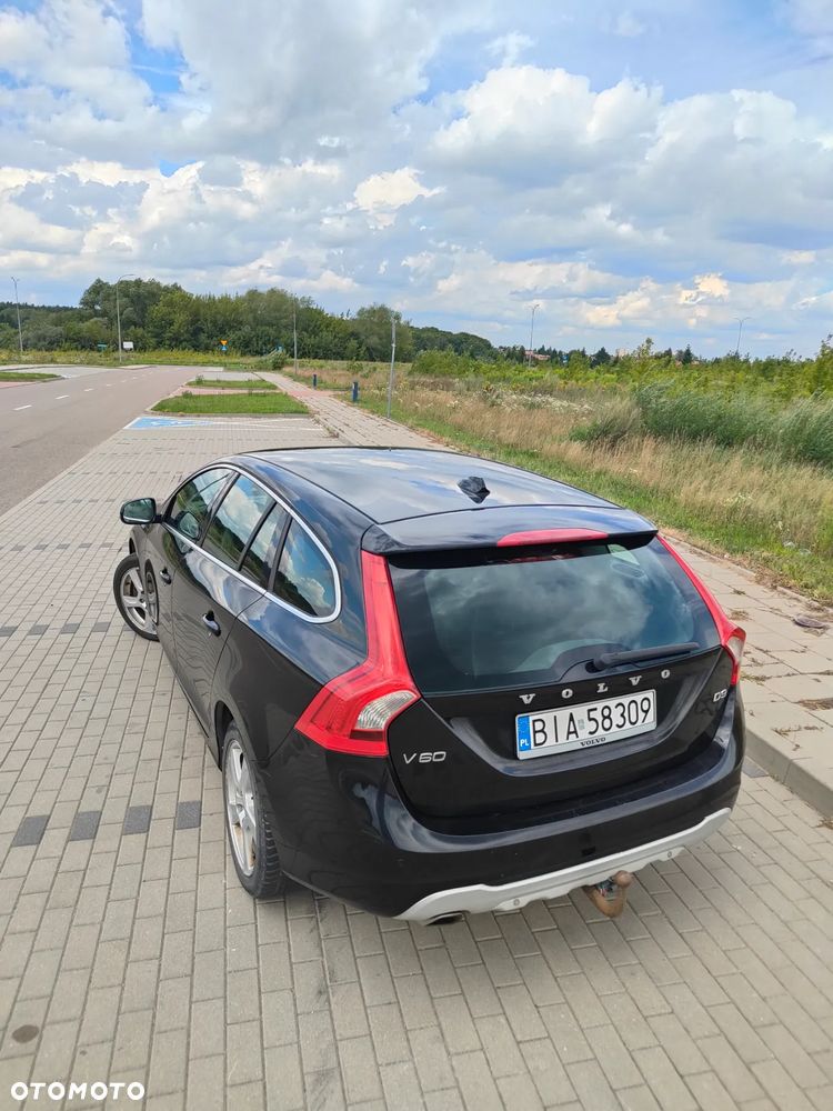 Volvo V60 D3 Geartronic Kinetic - 13