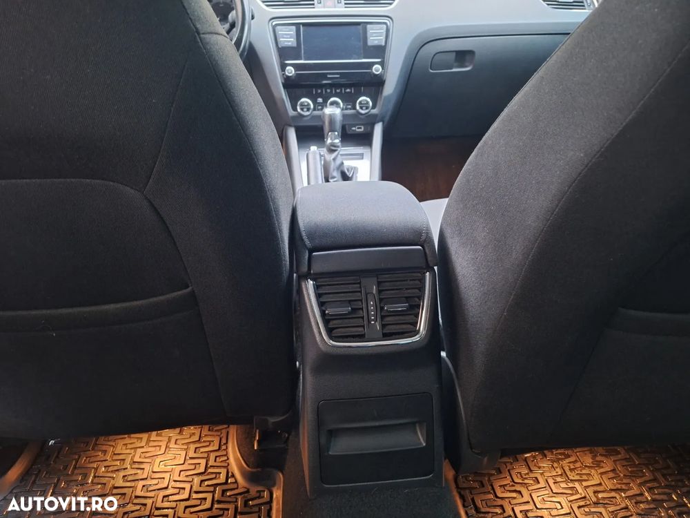 Skoda Octavia 1.0 TSI DSG Active - 12