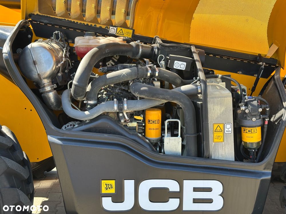 JCB 540-140 Hi Viz - 22