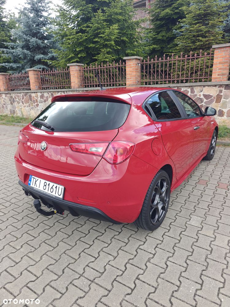 Alfa Romeo Giulietta 1.6 JTDM 16V - 11