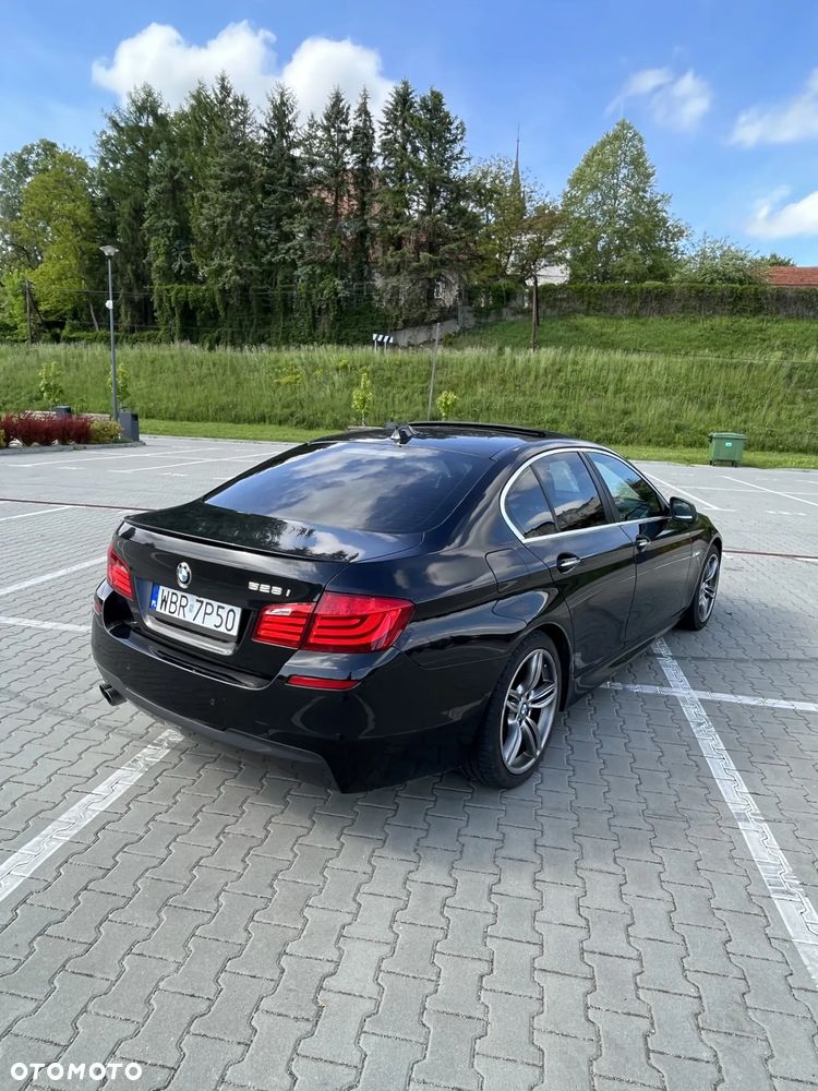 BMW Seria 5 528i - 11