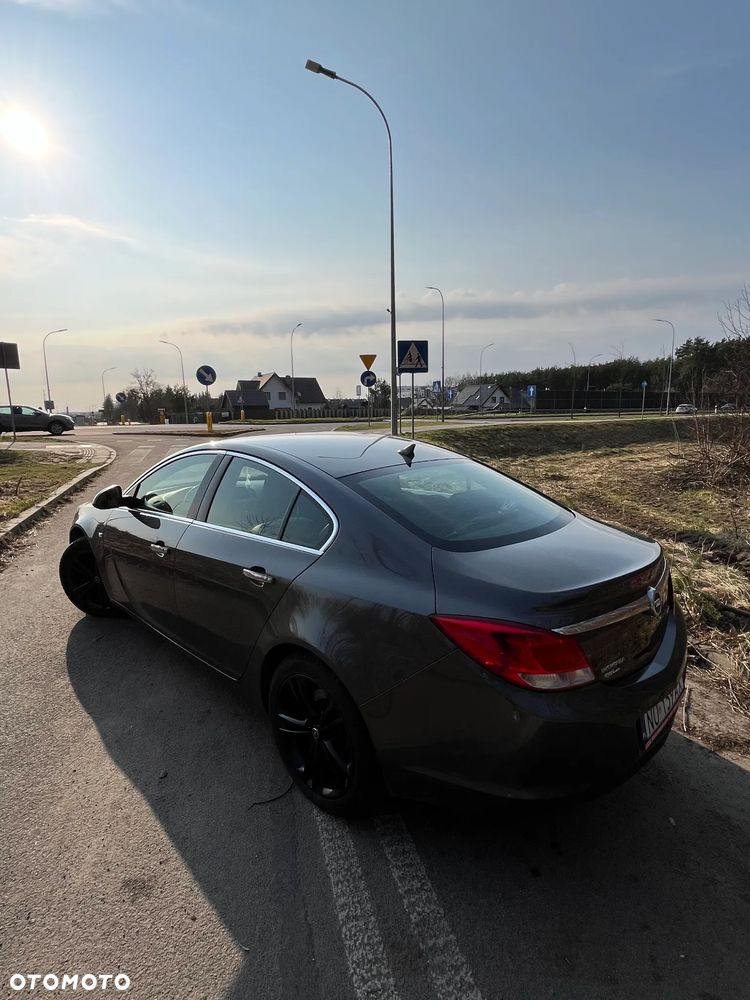Opel Insignia 2.0 CDTI Edition - 9