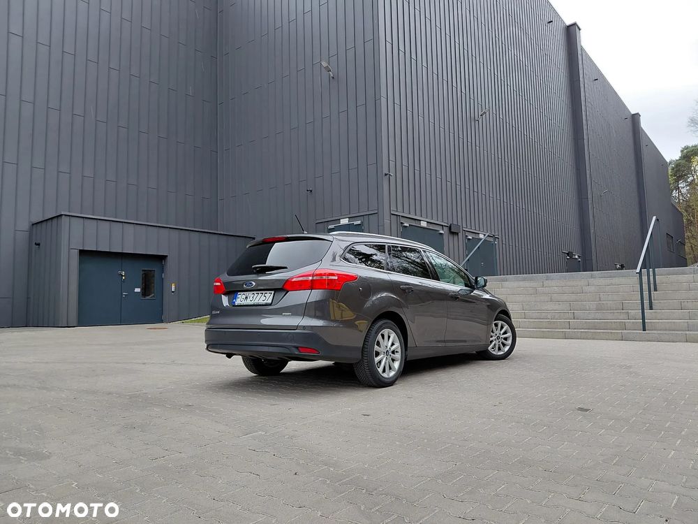 Ford Focus 1.0 EcoBoost Titanium - 26