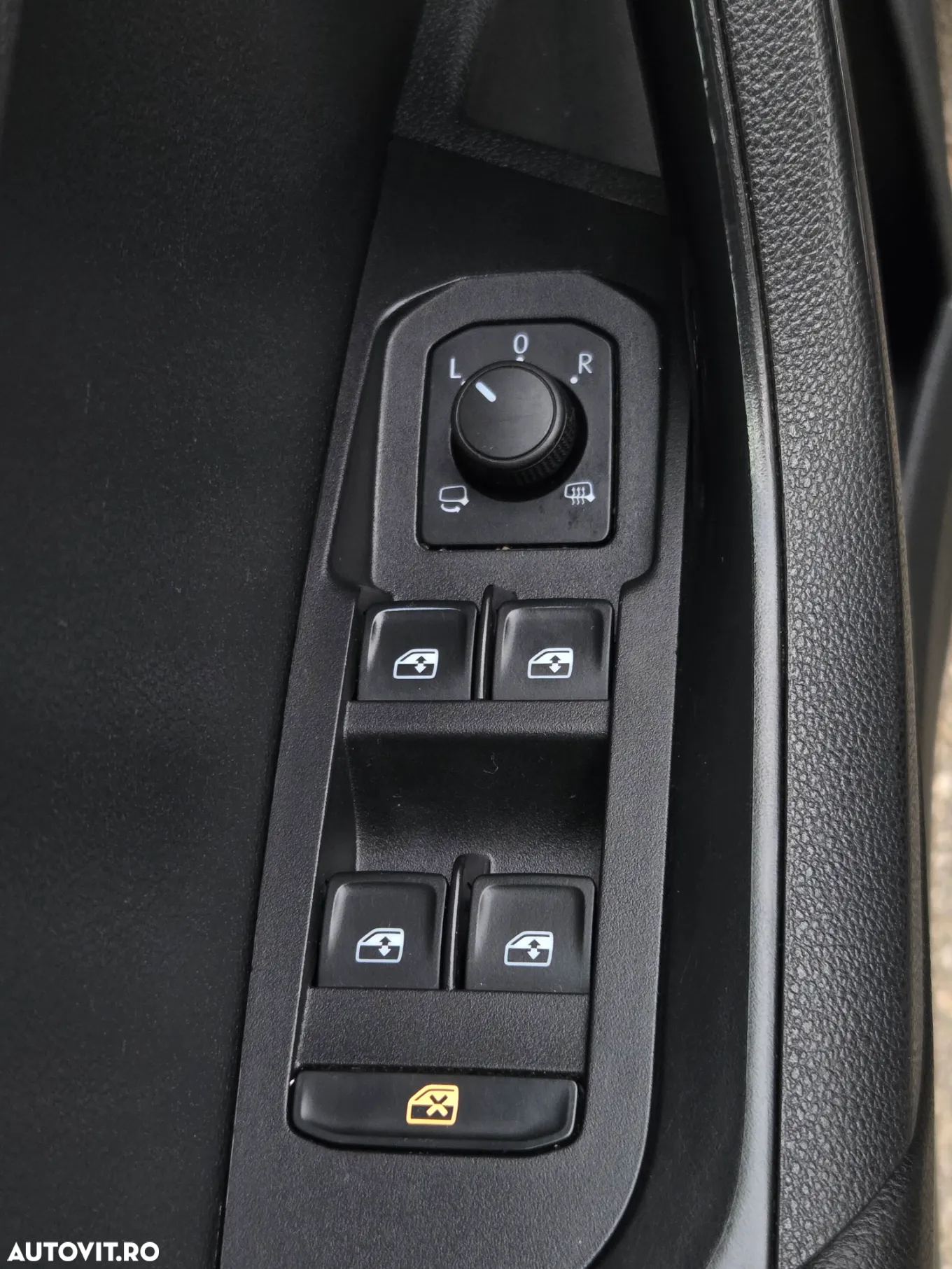 Skoda Karoq 2.0 TDI 4X4 DSG Sportline - 11