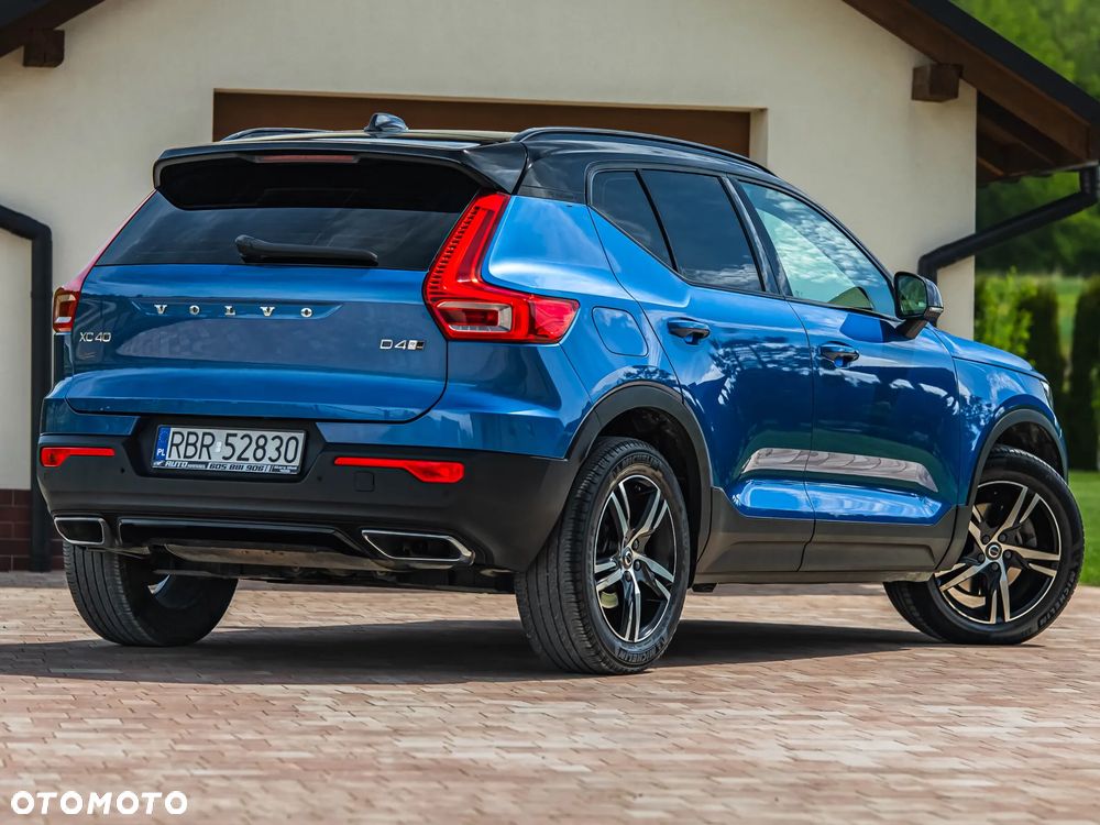 Volvo XC 40 D4 AWD R-Design - 38