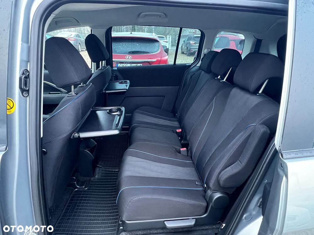 Mazda 5 2.0 Sport - 23