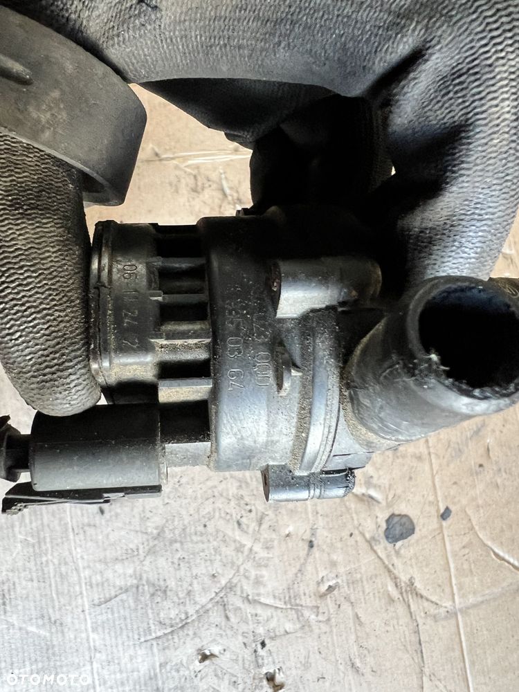 Dodatkowa pompka wody wąż rurka Mercedes W211 Lift A2118302596 - 6