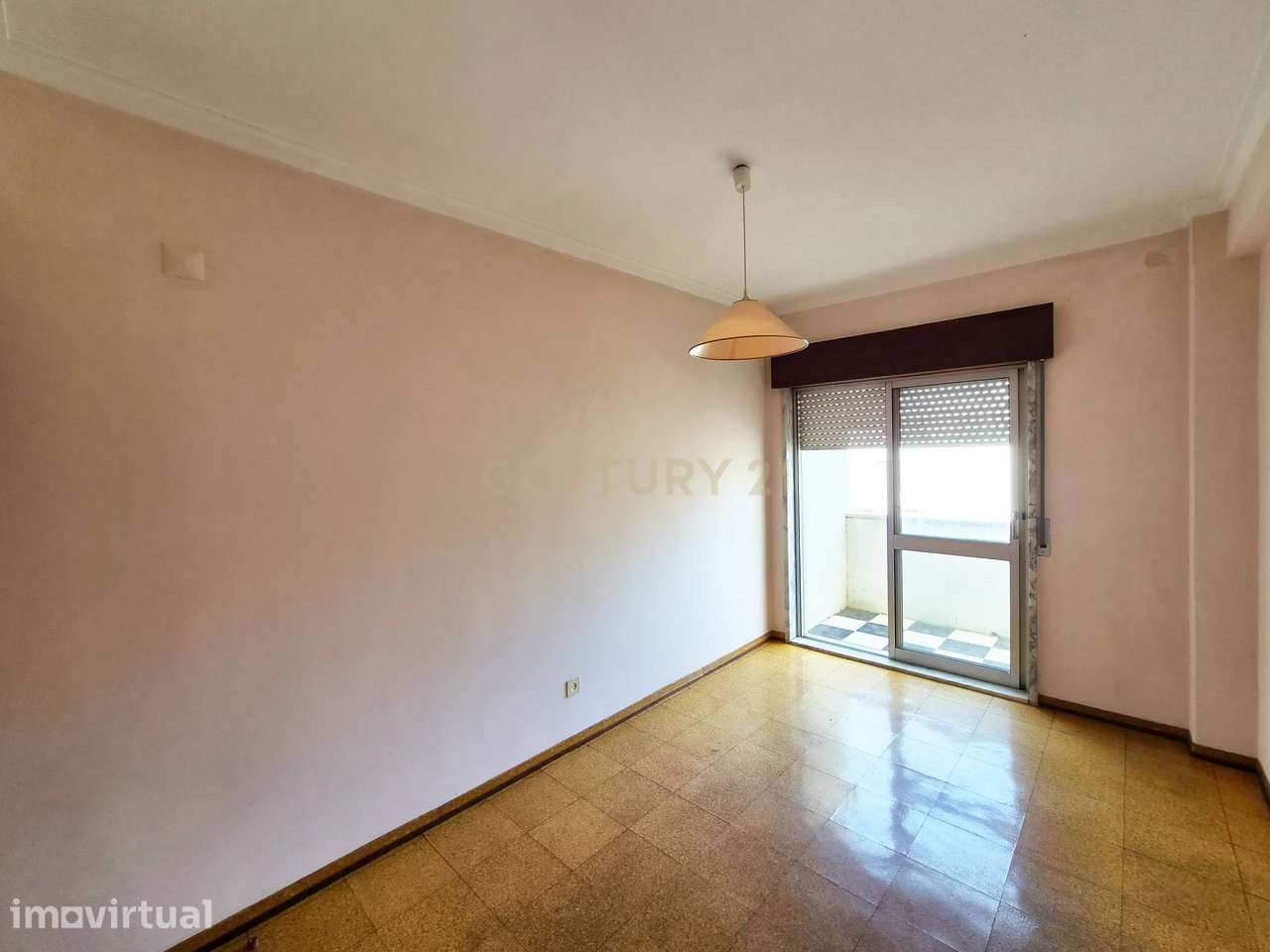 Apartamento T2 na Quinta da Boa Hora, Arrentela, com varanda - Grande imagem: 2/28
