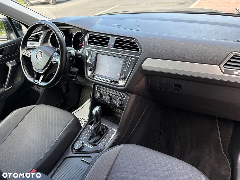 Volkswagen Tiguan 2.0 TDI SCR 4Motion DSG IQ.DRIVE - 36