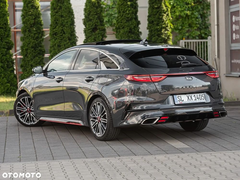 Kia ProCeed - 9